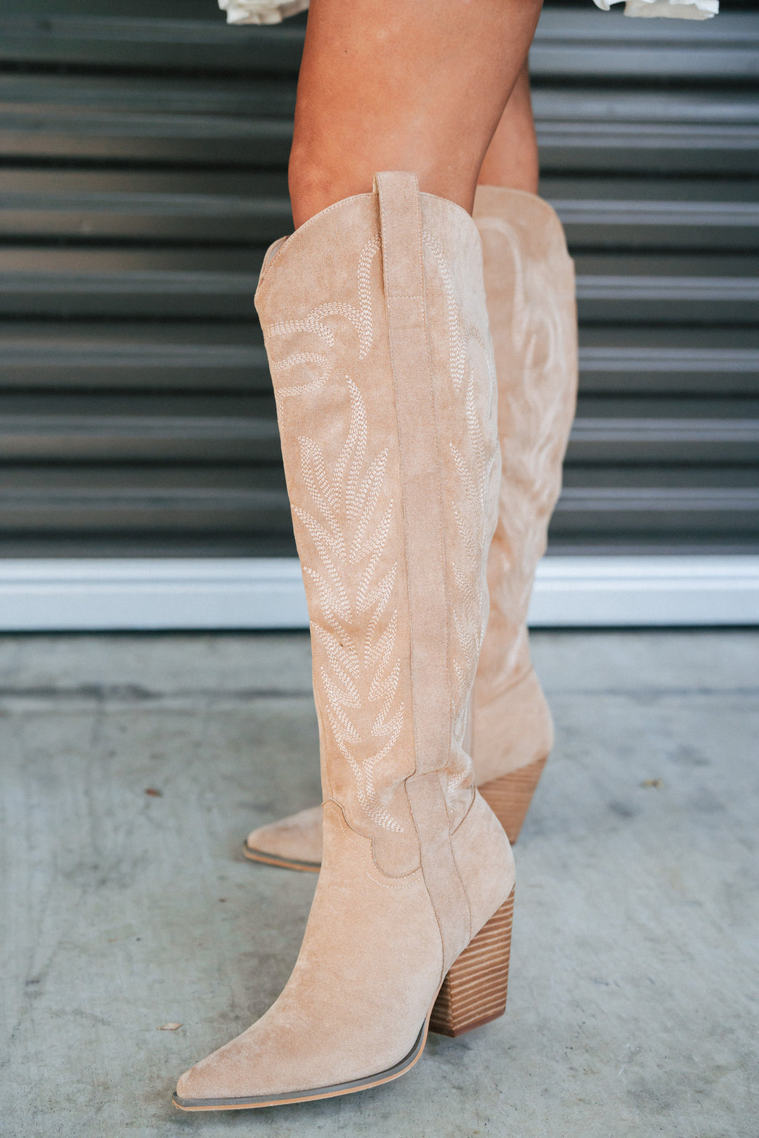 Bronco Cowboy Boots (Almond)