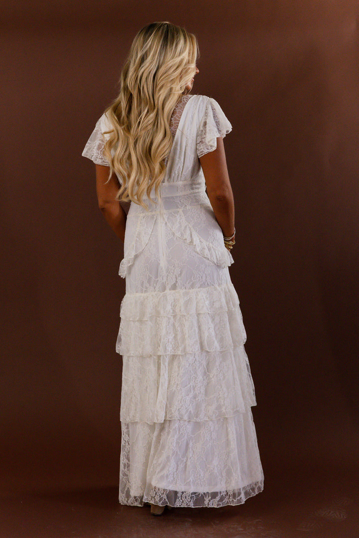 Ivory Daydream Lace Maxi Dress