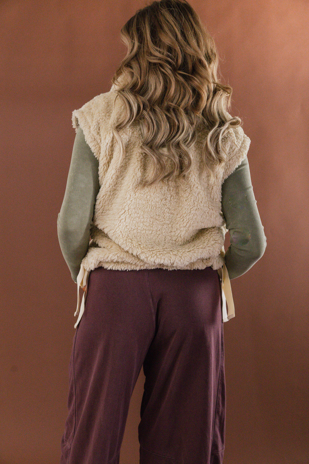 Cabin Fever Sherpa Vest (Fawn)