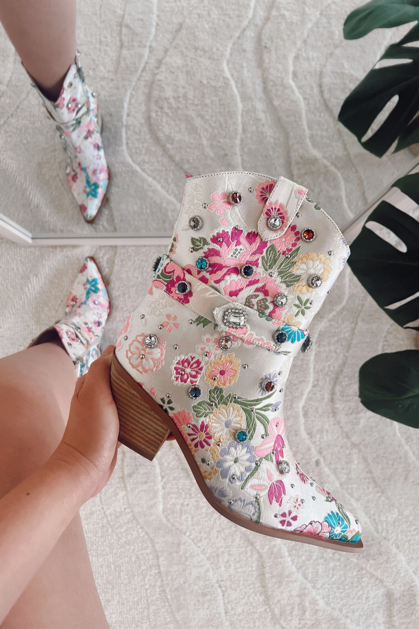 Floral Embroidered Cowboy Booties (Ivory)