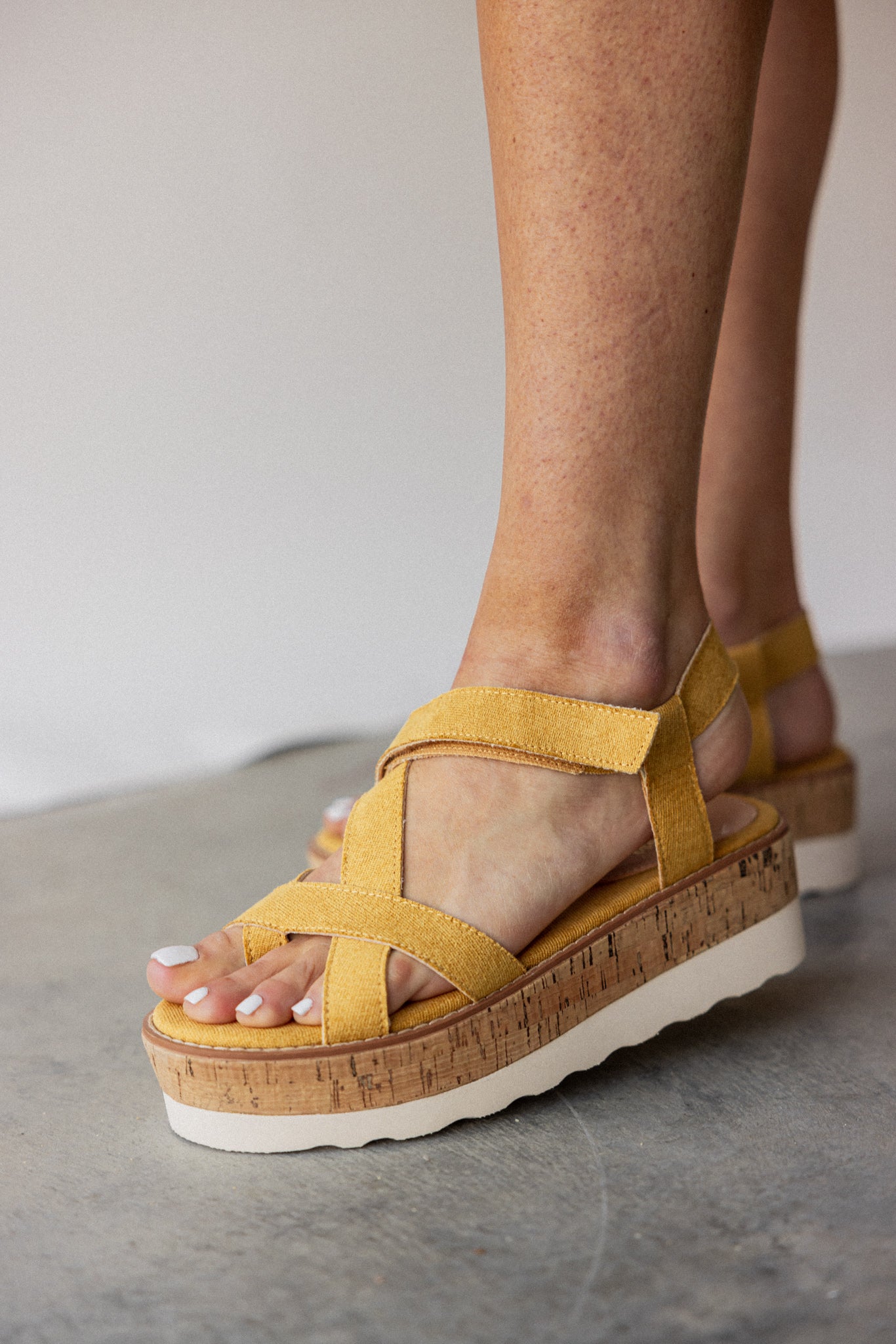 Sarah Platform Sandals (Honey)